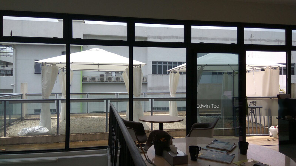 A'posh Bizhub (D27), Factory #155376342